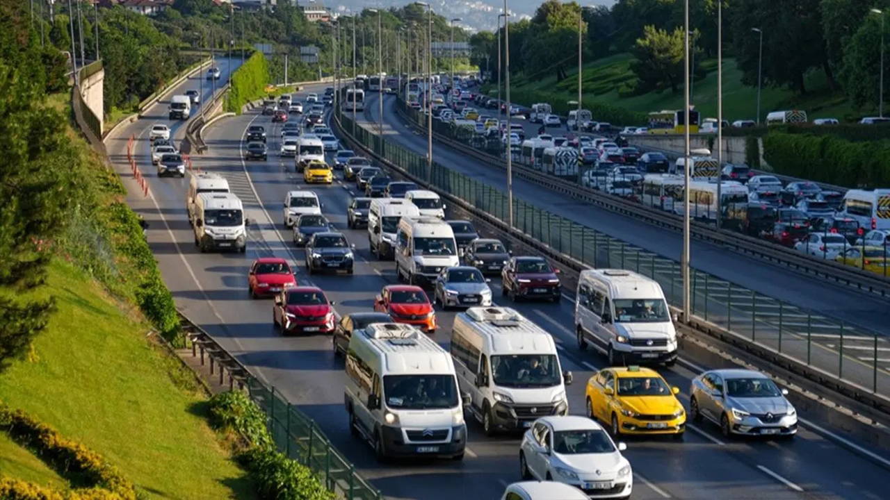 20 Eylül Pazar günü hangi yollar trafiğe kapalı olacak? Fatih ve Beyoğlu’nda trafiğe kapatılacak yollar ve caddeler…