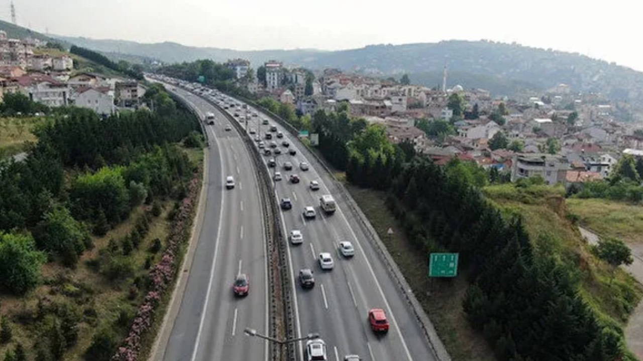 20 Eylül Pazar günü hangi yollar trafiğe kapalı olacak? Fatih ve Beyoğlu'nda trafiğe kapatılacak yollar ve caddeler... 2 20 eylul pazar gunu hangi yollar trafige kapali olacak fatih ve beyoglunda trafige kapatilacak PeZLH57e