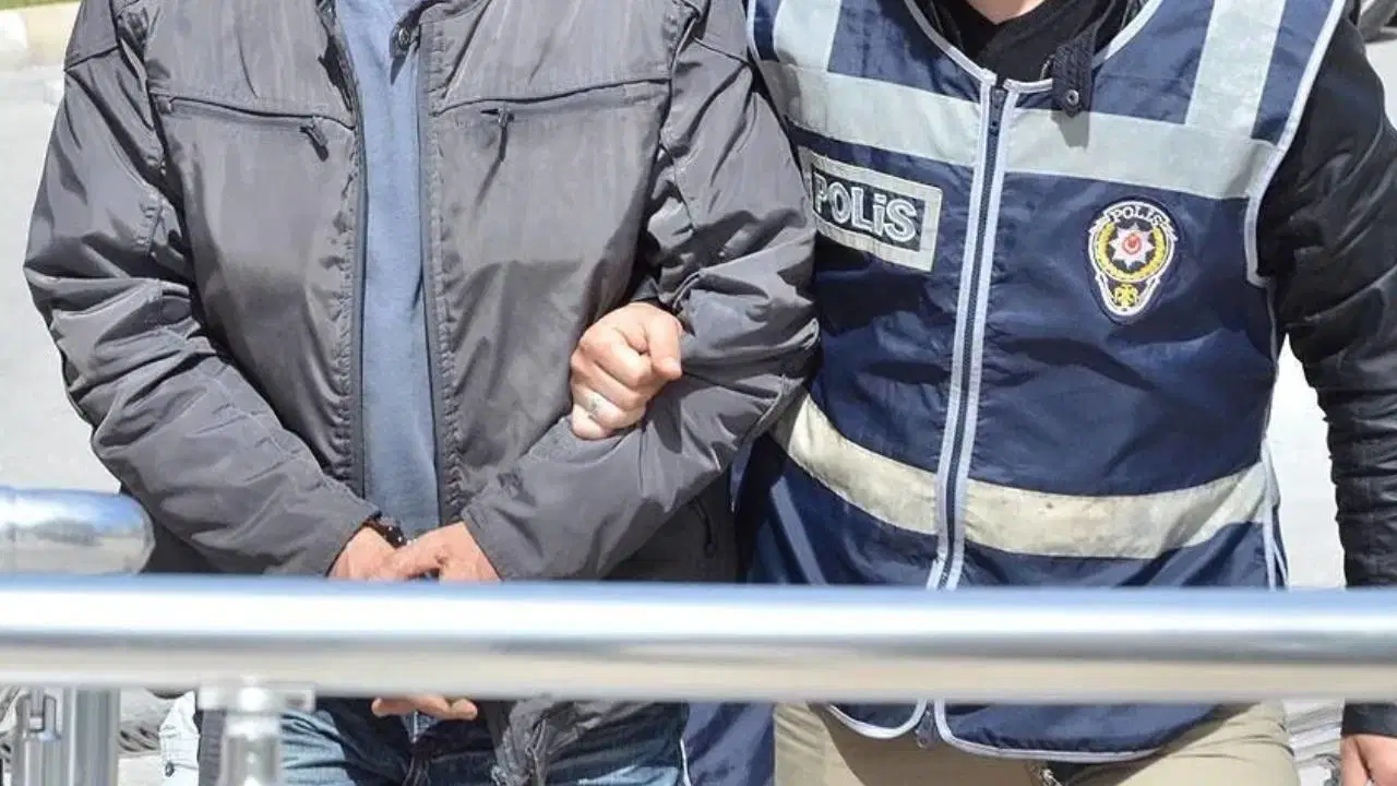 8 ilde fetonun izdivac sorumlularina operasyon 9 gozalti jyMLiRVs