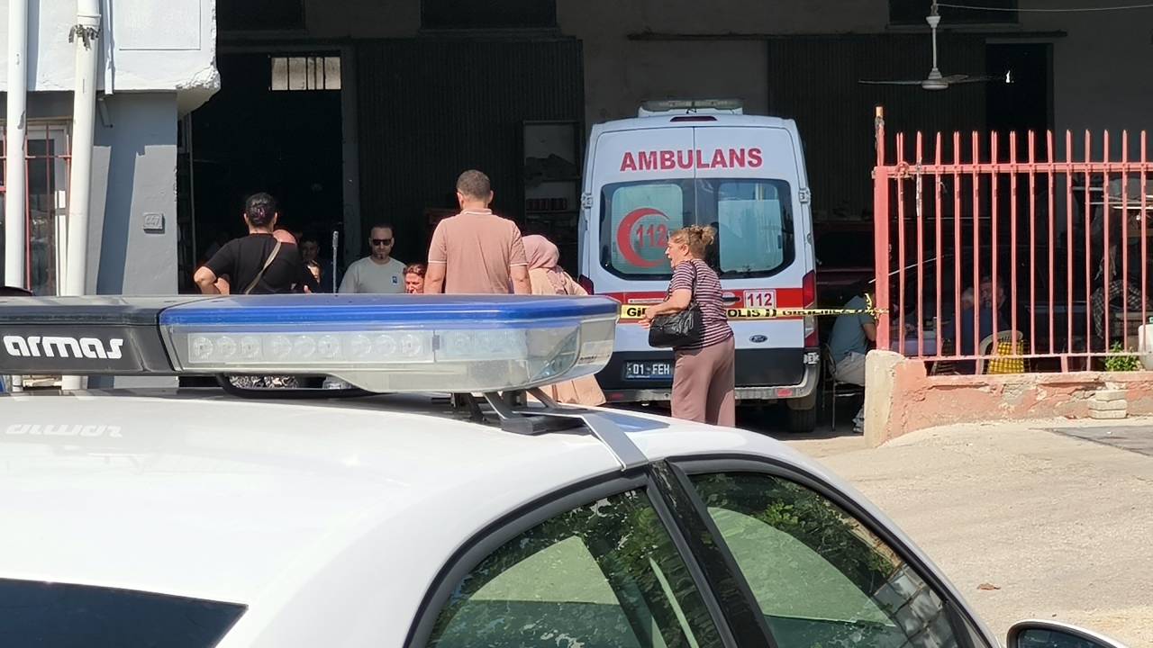 Adana’da ofisinde tabancayla vurulmuş halde ölü bulundu