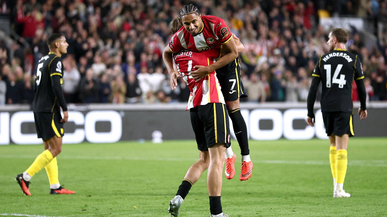 Brentford sahasında Chelsea’yi farklı devirdi