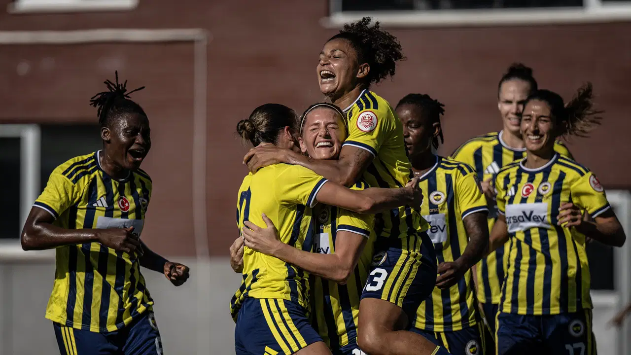 Fenerbahçe ArsaVev, derbide Beşiktaş’ı devirdi