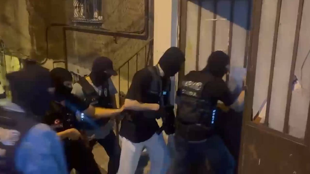 İstanbul’da uyuşturucu operasyonu: 297 kilo uyuşturucu ele geçirildi