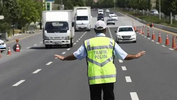 İstanbul’da yarın bazı yollar trafiğe kapatılacak
