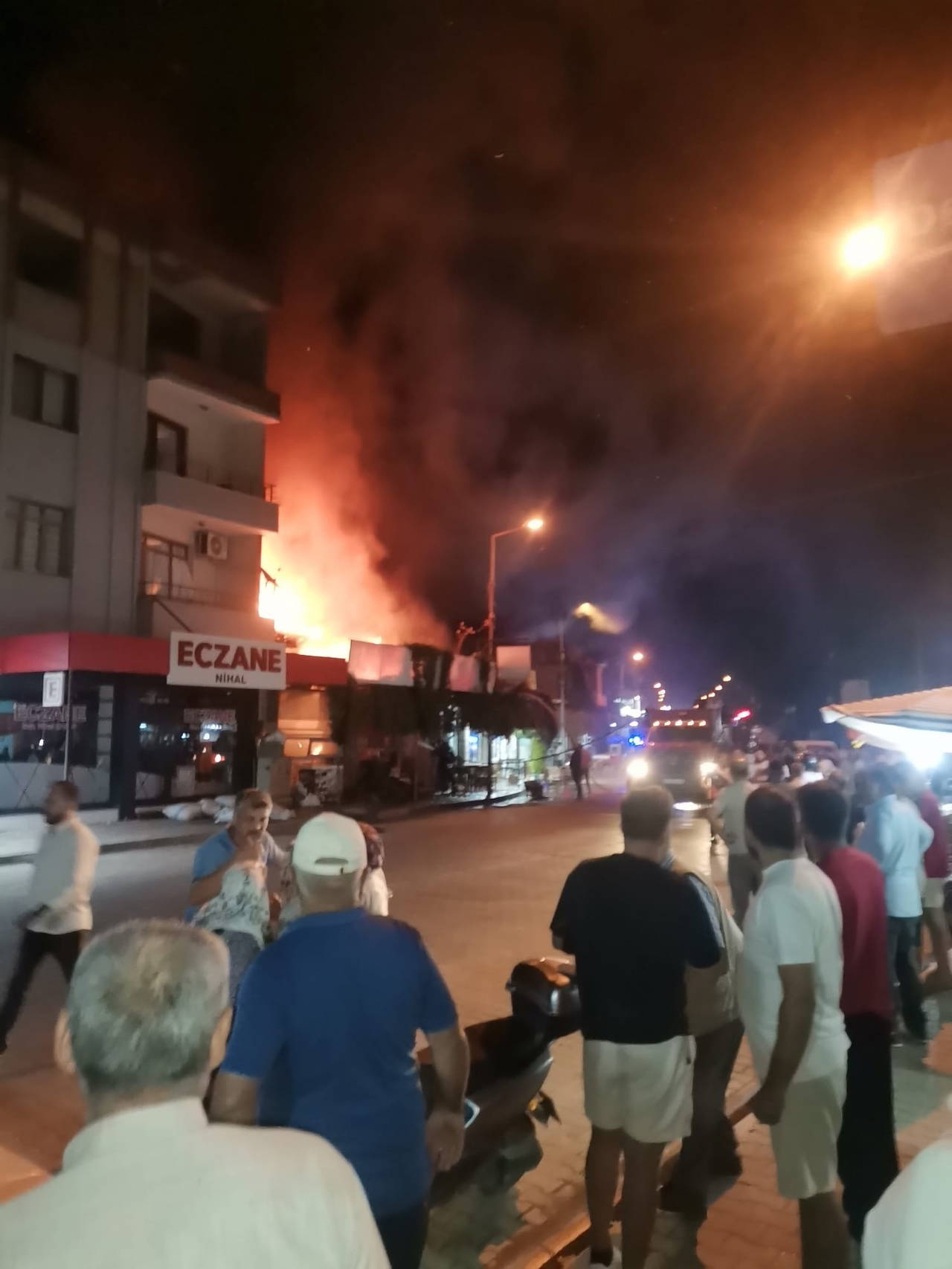 izmirde ekmek firininda korkutan yangin 0 5U4vjtLQ