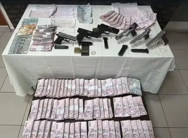 İzmir'de tefeci operasyonu: 10 gözaltı 2 izmirde tefeci operasyonu 10 gozalti 0 nV2A98KD