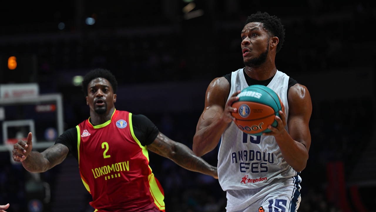 Lokomotiv Kuban’ı mağlup etti: Anadolu Efes, VTB Süper Kupa’yı kazandı