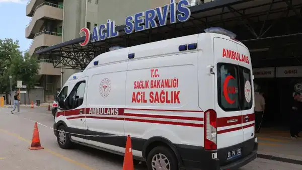 Pamukkale’de gece yarısı tartışma kanlı bitti: 15 yaşındaki çocuk, yolda tartıştığı kişiyi bıçakla öldürdü