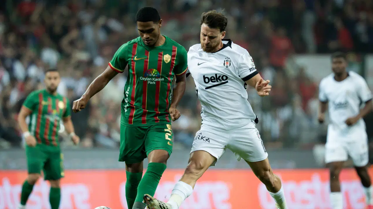 super ligin yeni lideri amedspor amedspor 3 2 besiktas 0 FCdKgWIY