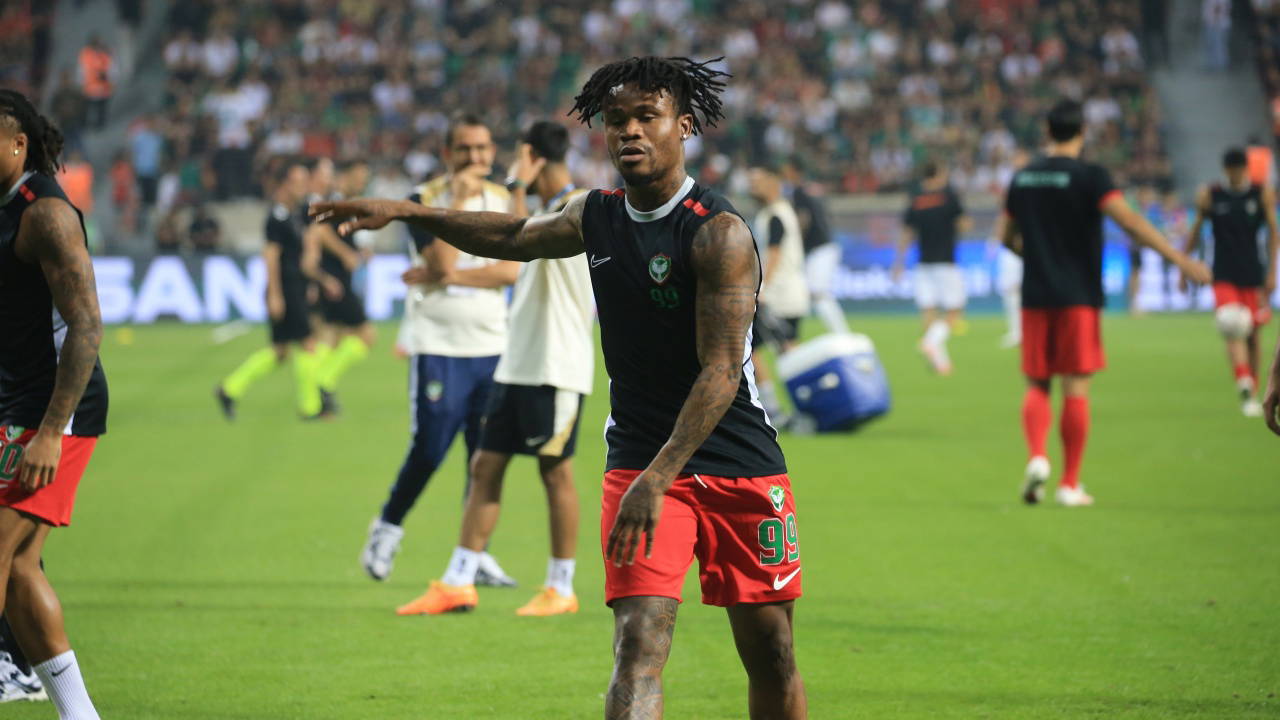 amedspor baskani acikladi gift orbanin sozlesme sartlari belli oldu 4 vzT2J2nM