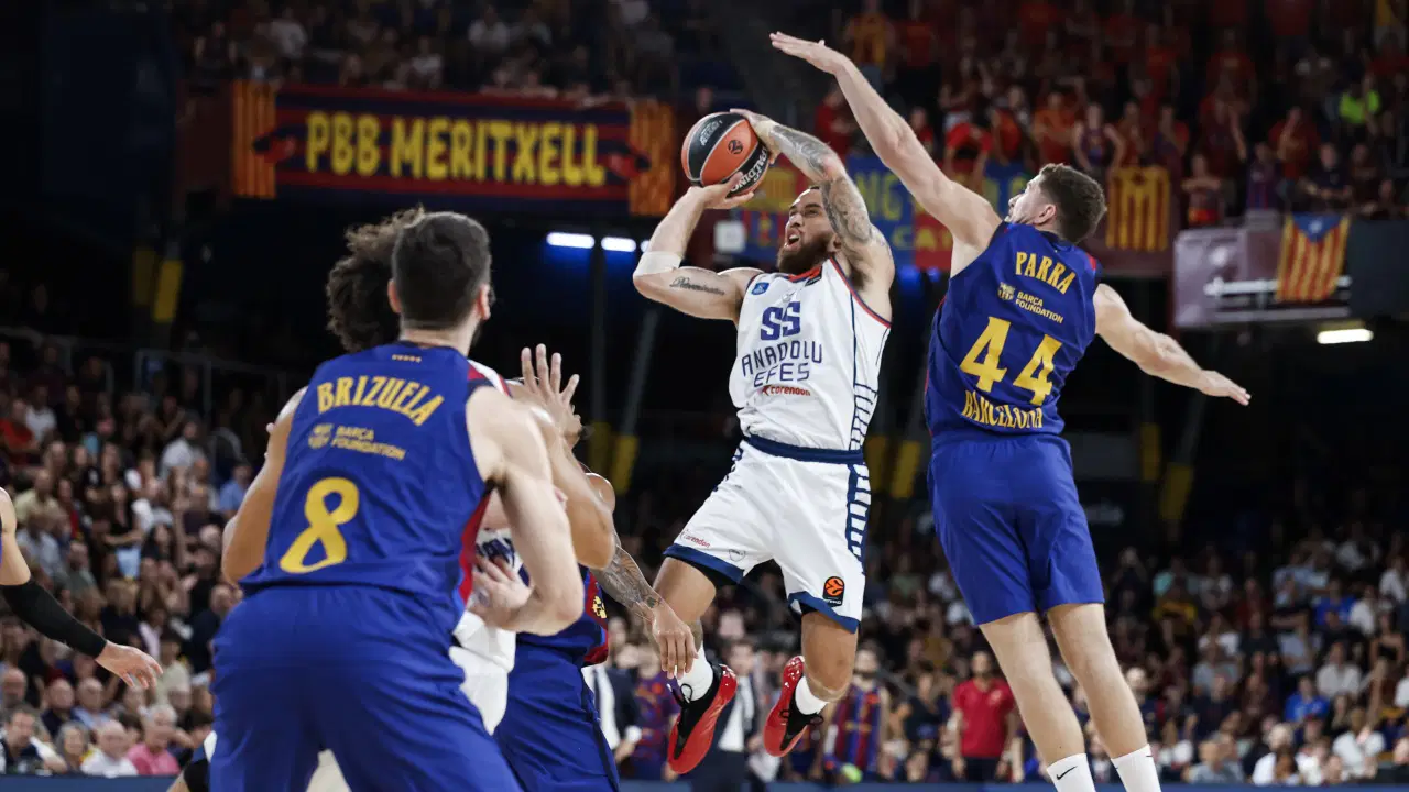 anadolu efes barcelona deplasmaninda kayip euroleaguee maglubiyet ile basladi 0 krdERNig