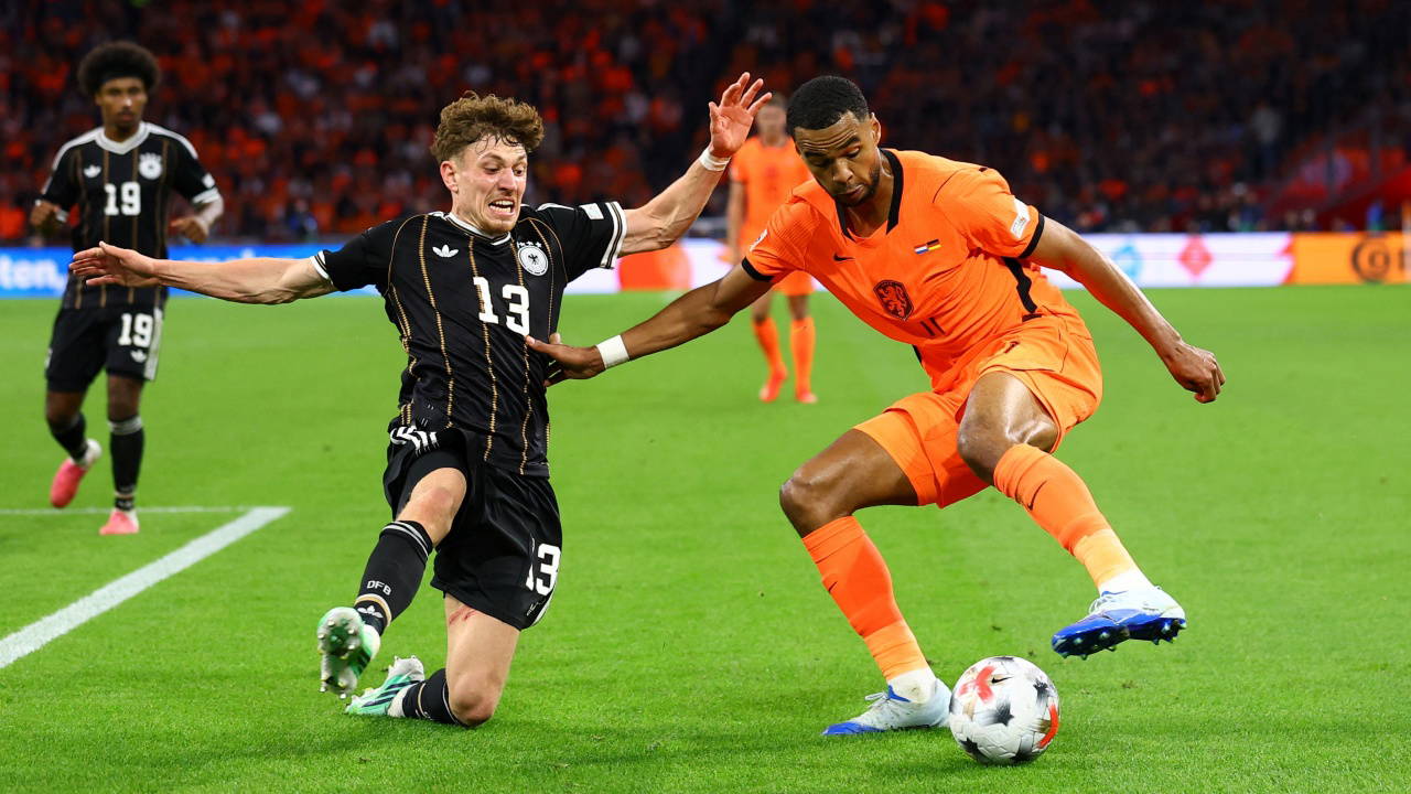 Hollanda, Almanya karşısında puanı 90+2’de kurtardı!