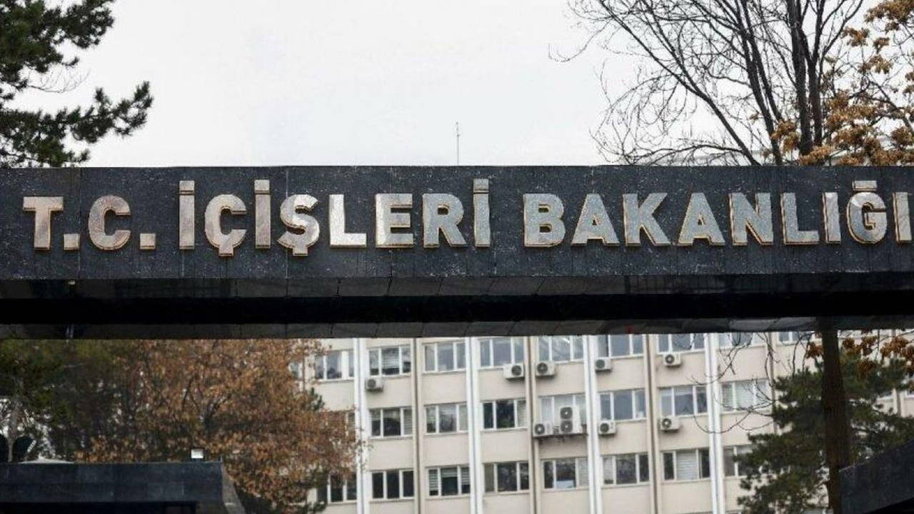 İçişleri açıkladı: 29’u kırmızı bültenli 76 suçlu Türkiye’ye iade edildi
