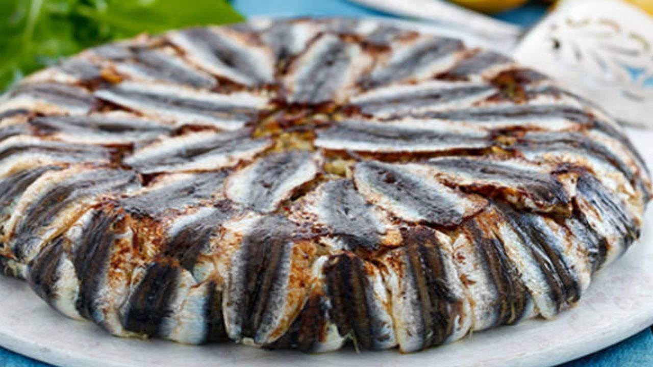 Kışın en sevilen balığının alternatif lezzeti: Hamsili pilav
