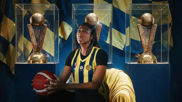 Kuanitra Holingsvorth yeniden Fenerbahçe Tarfin’de!