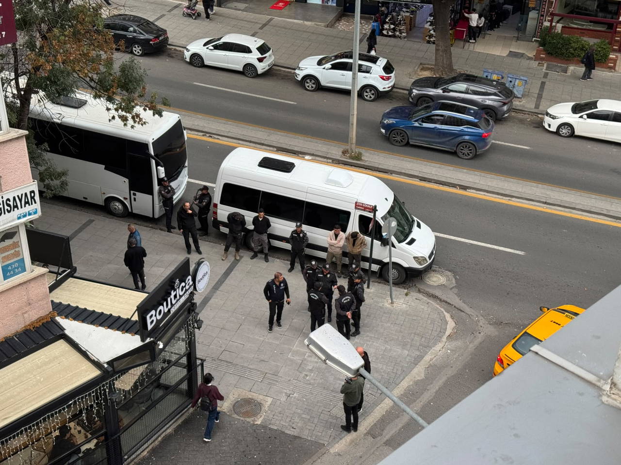manisadaki okul saldirisi sonrasi meclise yuruyeceklerdi egitim is genel merkezine polis ablukasi 1 g283laOX
