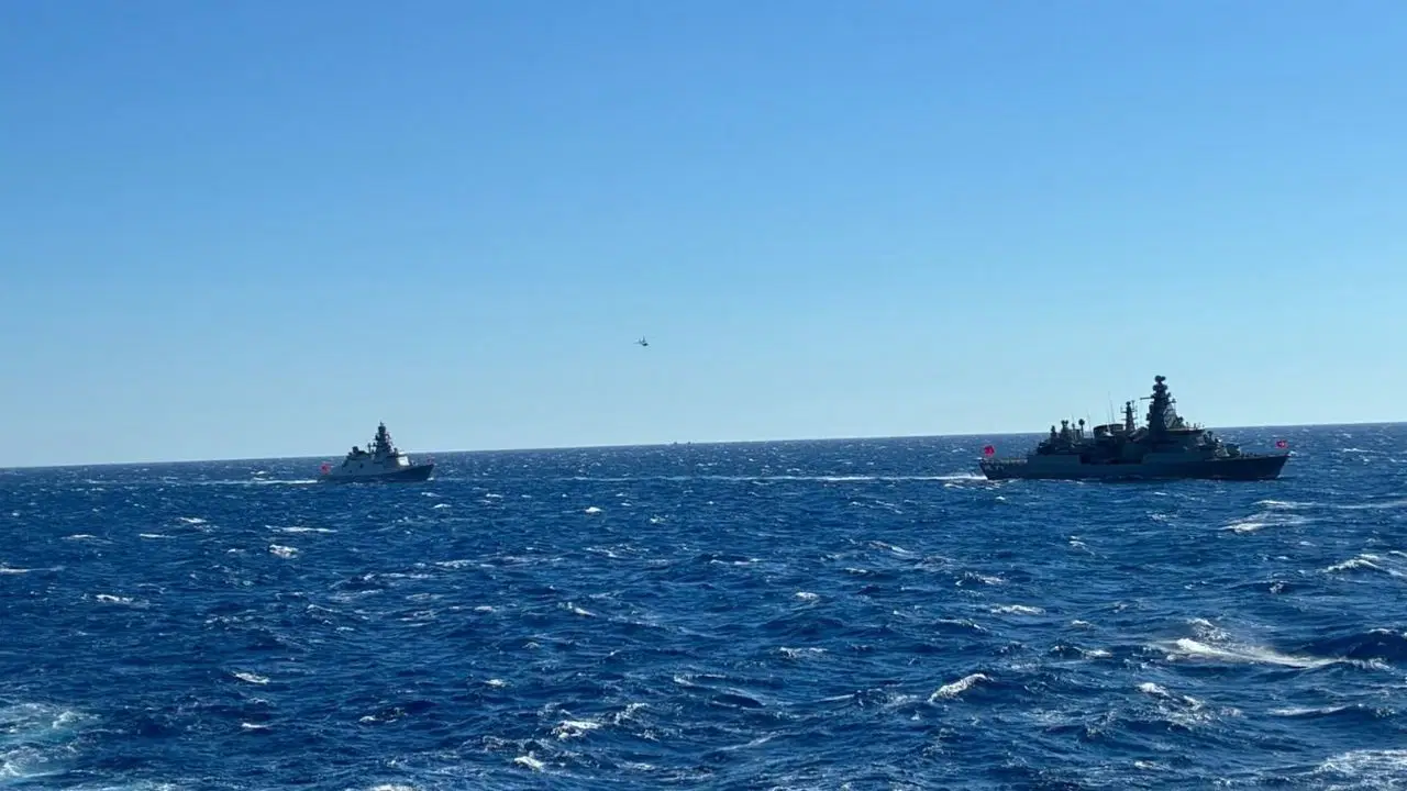 MSB’nin basın toplantısı Denizkurdu-I tatbikatı nedeniyle TCG Anadolu’da yapıldı 4 msbnin basin toplantisi denizkurdu i tatbikati nedeniyle tcg anadoluda yapildi 2 6V6AjjLC