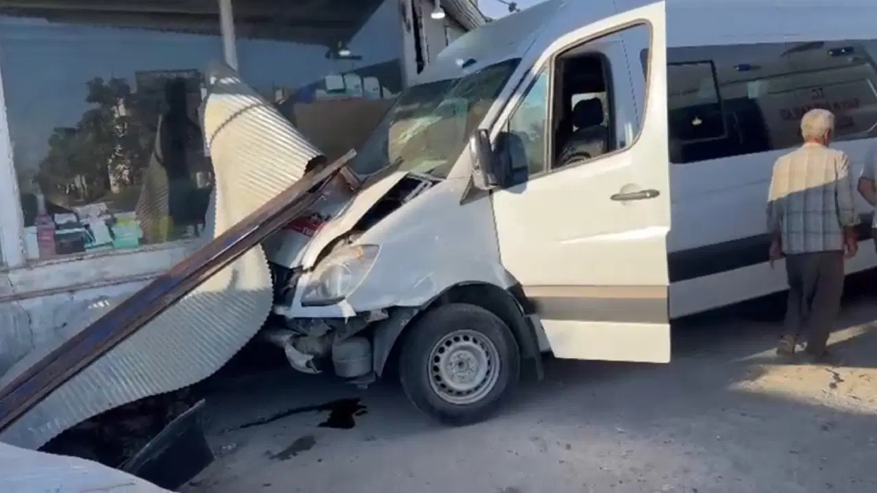 sanliurfada isci servisi dukkana daldi 10 yarali GvdvLJ9s