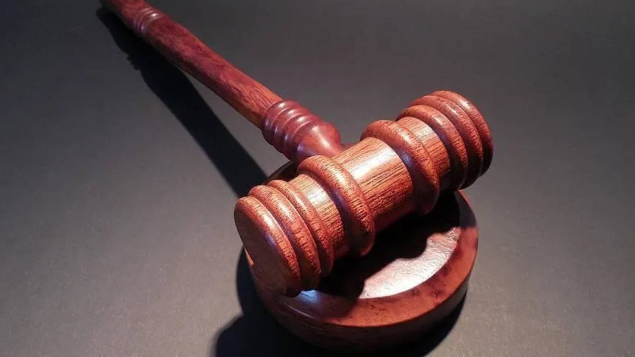 Tezmen’in ve Alkin kardeşlerin babası da yolsuzluktan yargılanmıştı