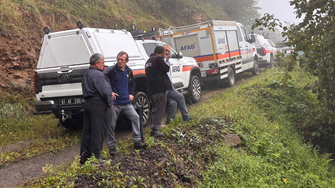 Trabzon’da yamaç arazide heyelan: 1 kişi toprak altında kaldı
