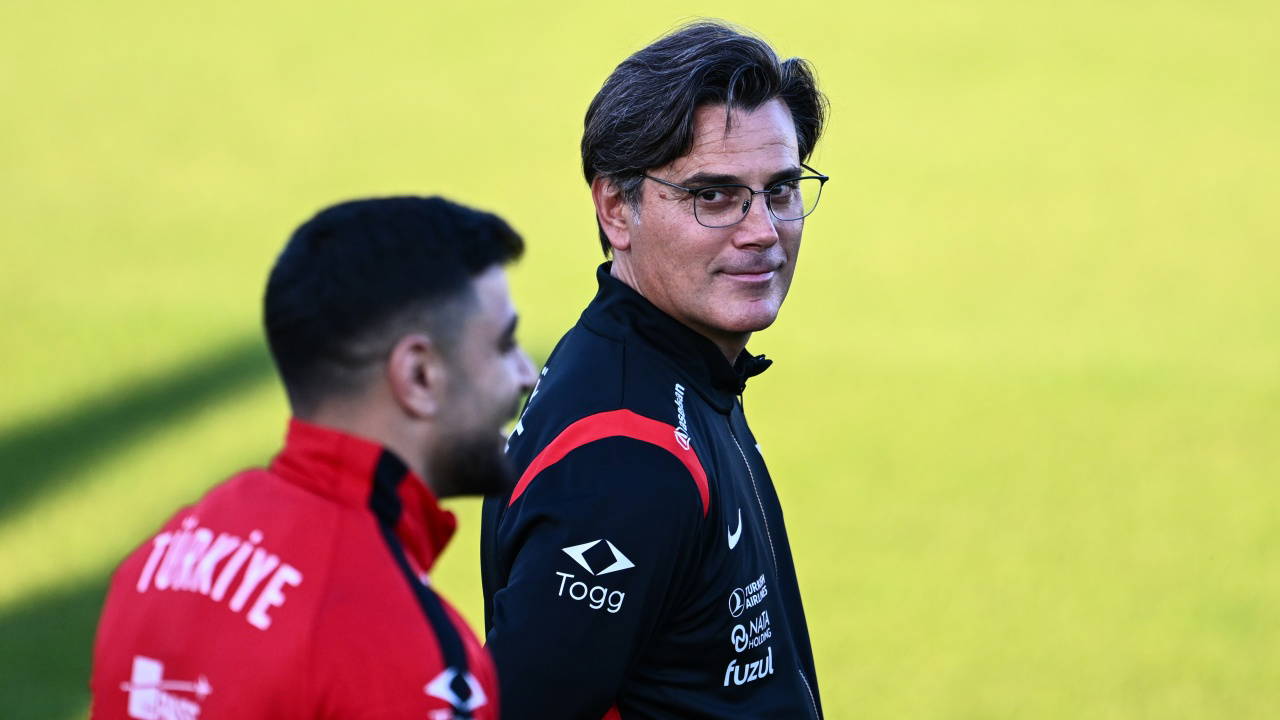 Vincenzo Montella o soruya gülerek yanıt verdi: ‘Daha doğrudan sorulabilirdi’